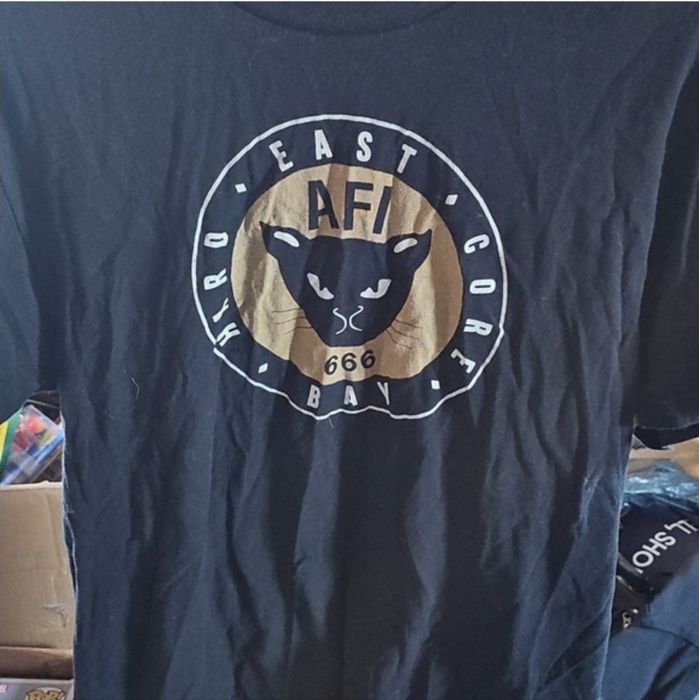 AFI Cat Shirt! Mens LG!